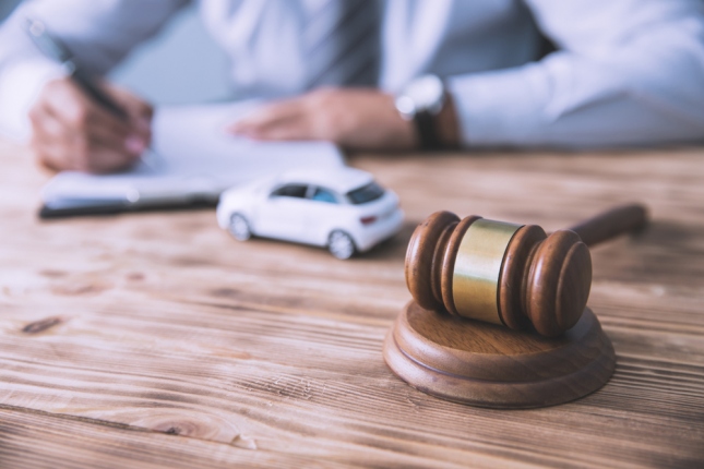 How Do Car Accident Lawyers Make Money?